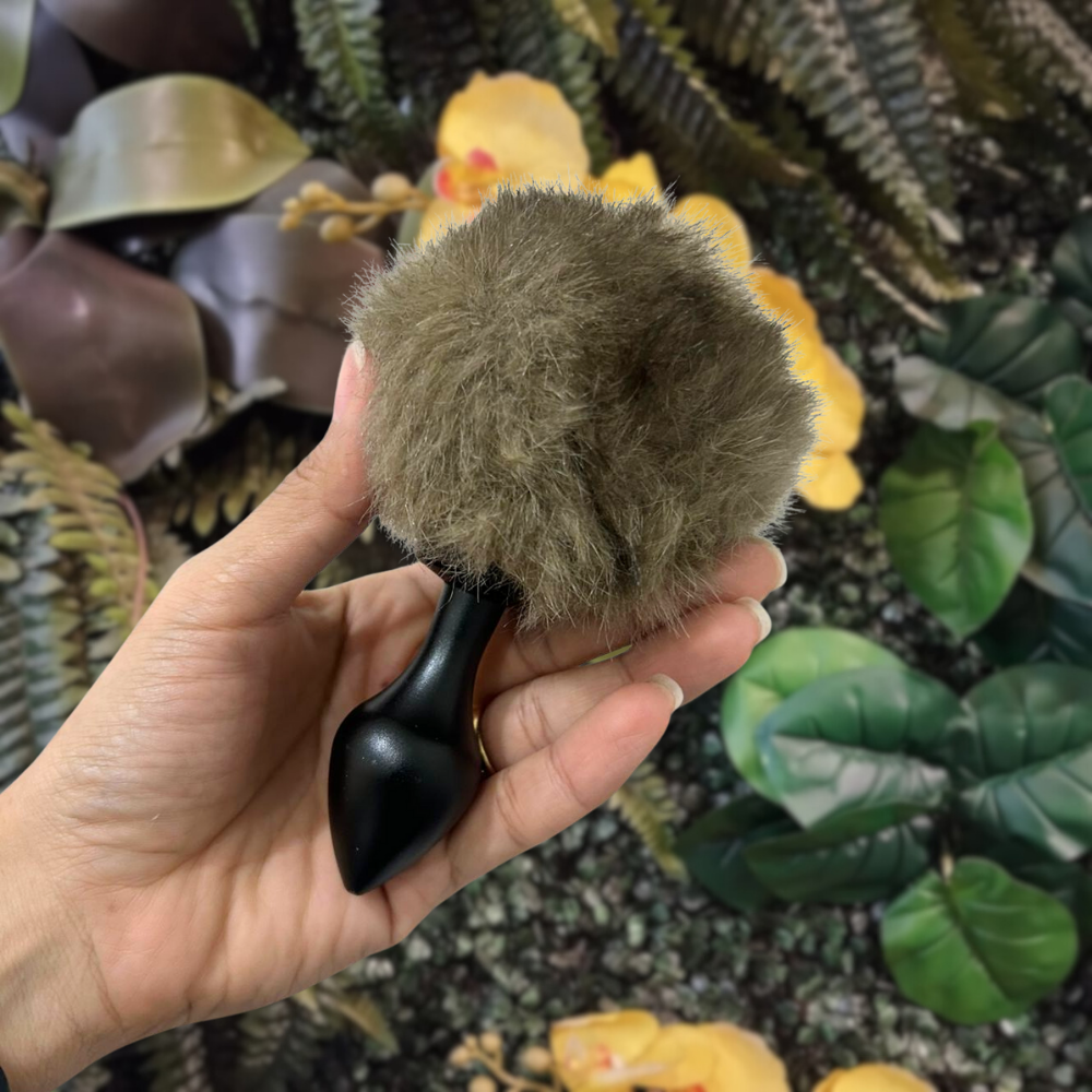 Plug de Alumínio com pompom bicolor