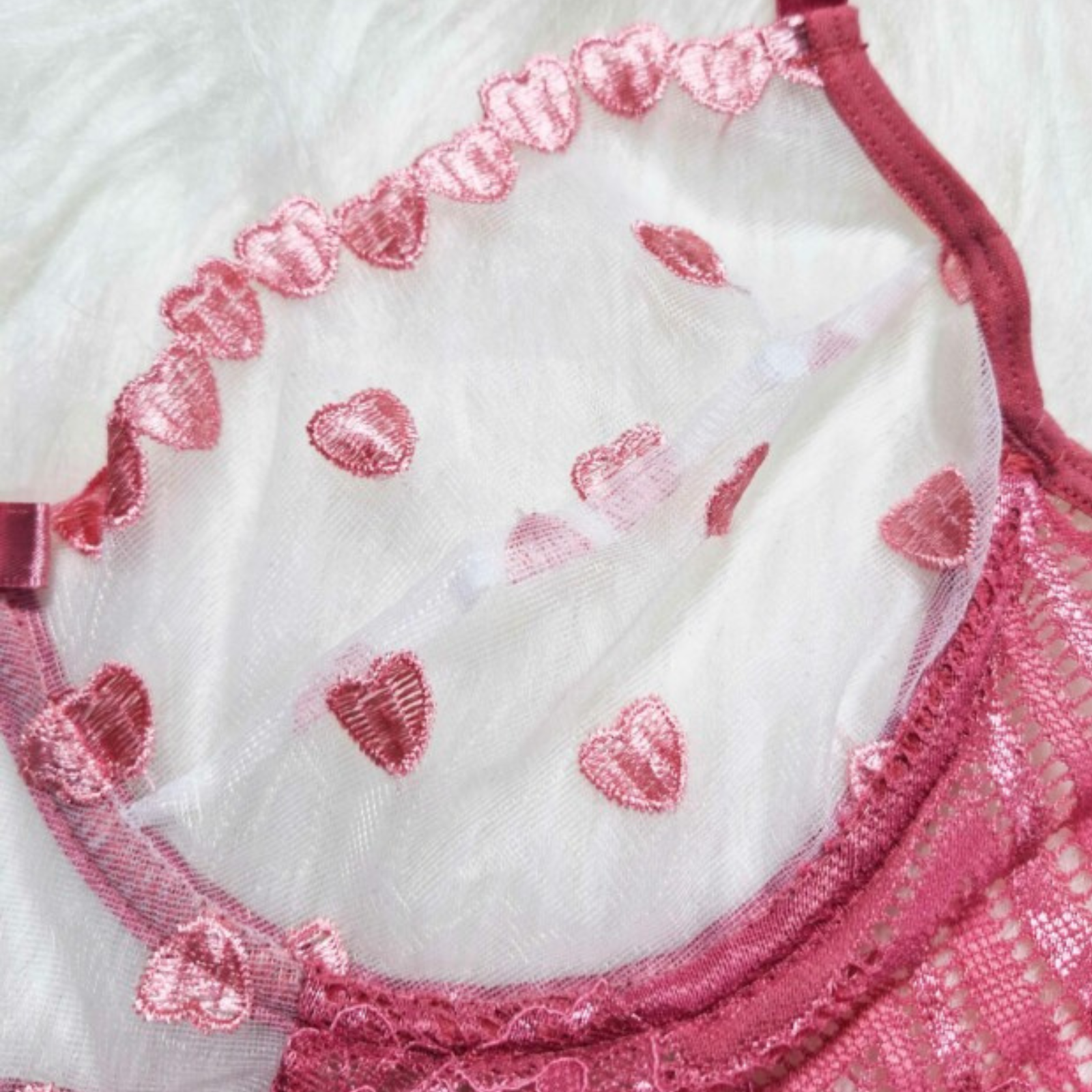 Conjunto tule bordado com corações - Larissa