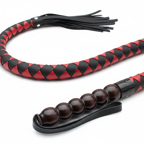 Chicote trançado com alça e Punho Amadeirado - 9452